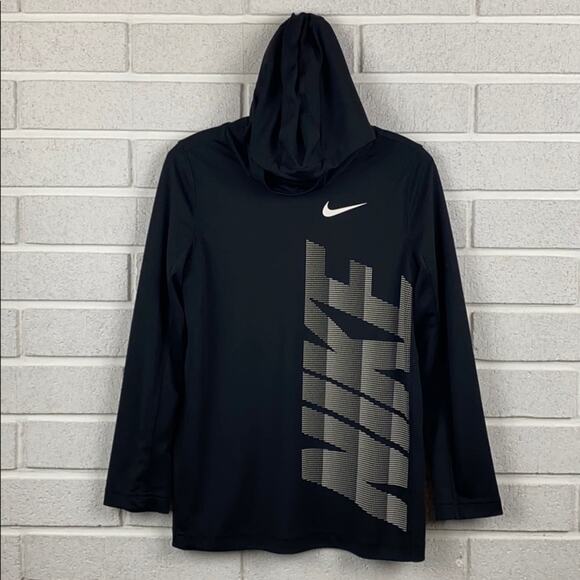 Nike boys Dri Fit active wear lightweight  hoody size 6 - Picture 1 of 11